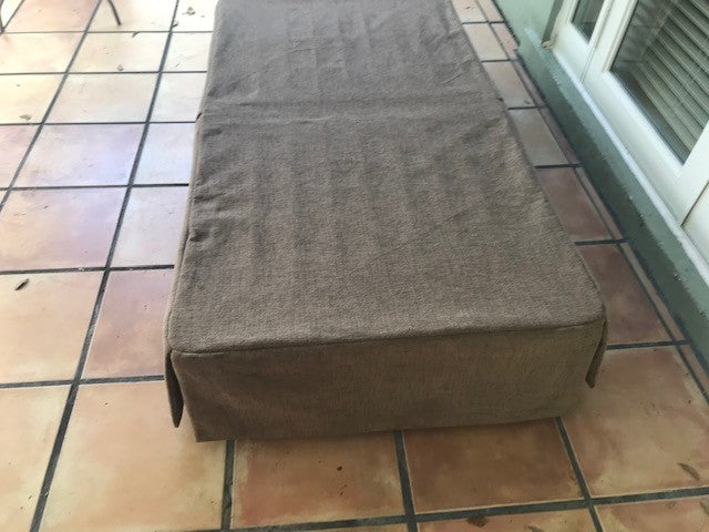 Daybed Tailored Cover Twin. Lepap-Natural. 21" long skirt.